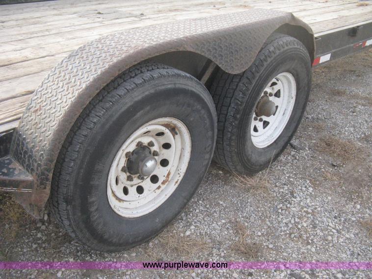 image for item B8495 2000 Neal 20' gooseneck flatbed trailer