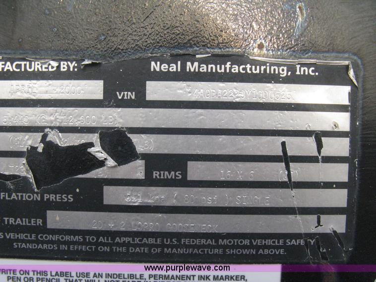 image for item B8495 2000 Neal 20' gooseneck flatbed trailer