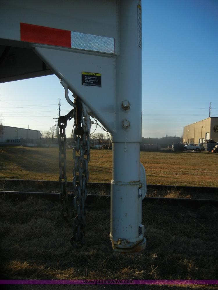 image for item D4544 2001 Travalong gooseneck trailer