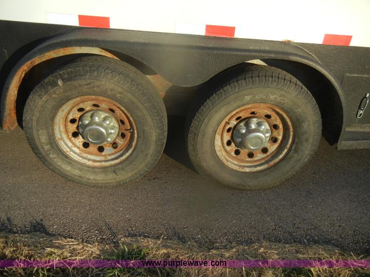 image for item D4544 2001 Travalong gooseneck trailer