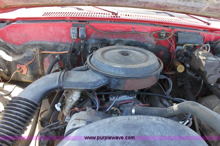 image for item D5108 1988 Chevrolet R30 Custom Deluxe flatbed pickup truck