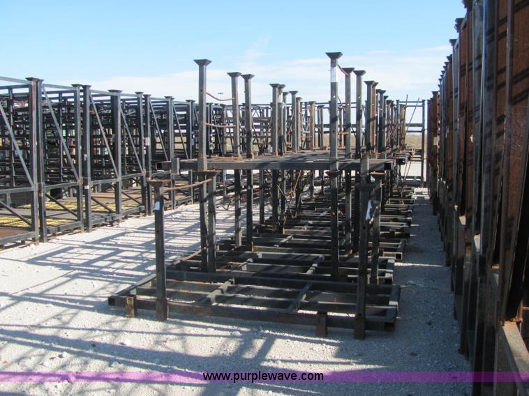 image for item E2676 (43) steel storage racks