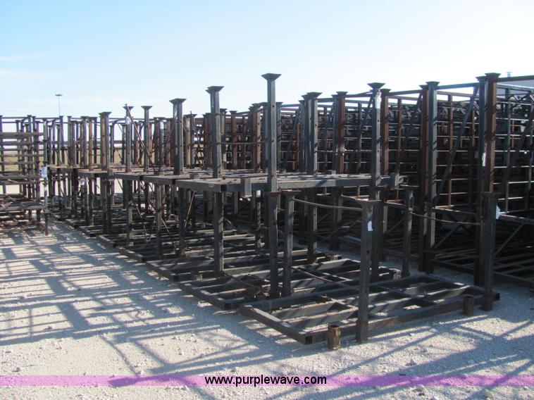 image for item E2676 (43) steel storage racks
