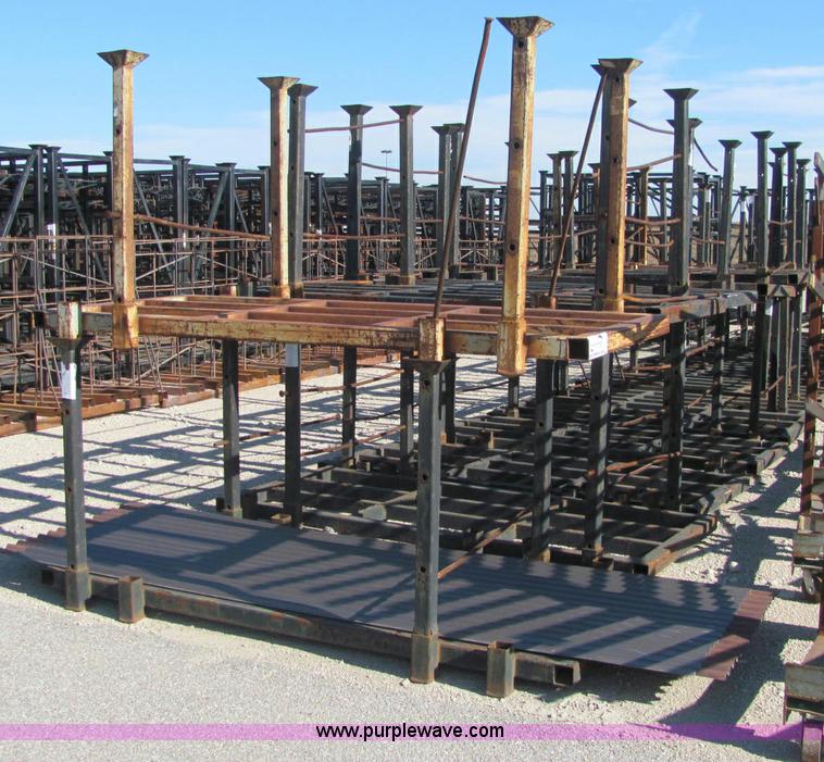 image for item E2678 (174) steel storage racks