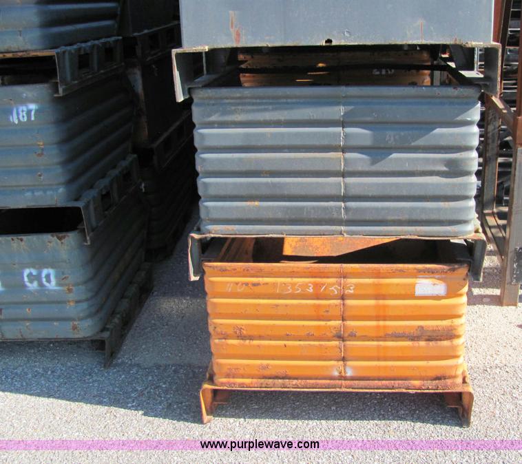 image for item E2679 (135) steel storage boxes