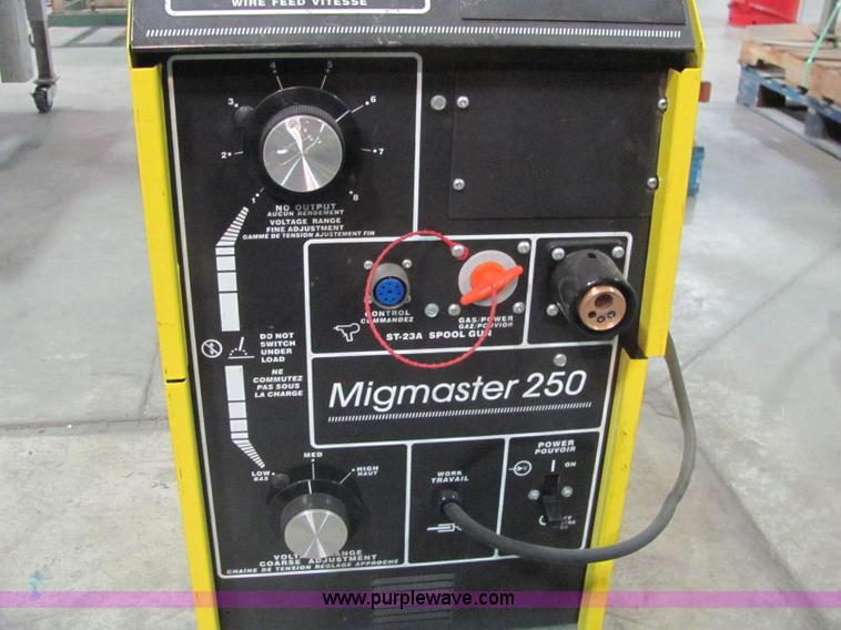 image for item E2729 Esab MigMaster 250 welder
