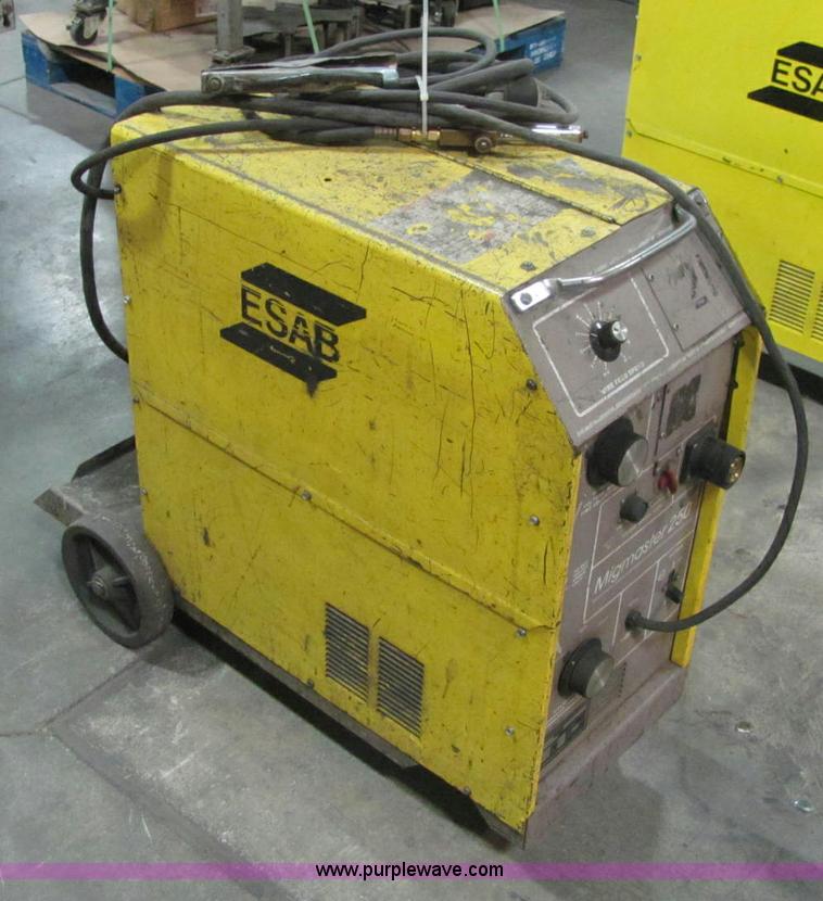 image for item E2730 Esab MigMaster 250 welder