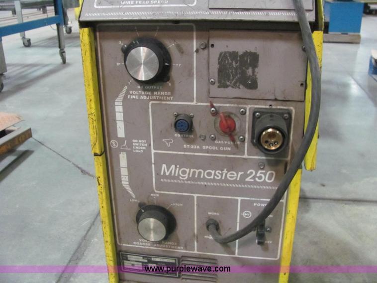 image for item E2730 Esab MigMaster 250 welder