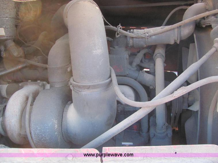 image for item E2789 1977 International F-5070 tandem axle semi truck