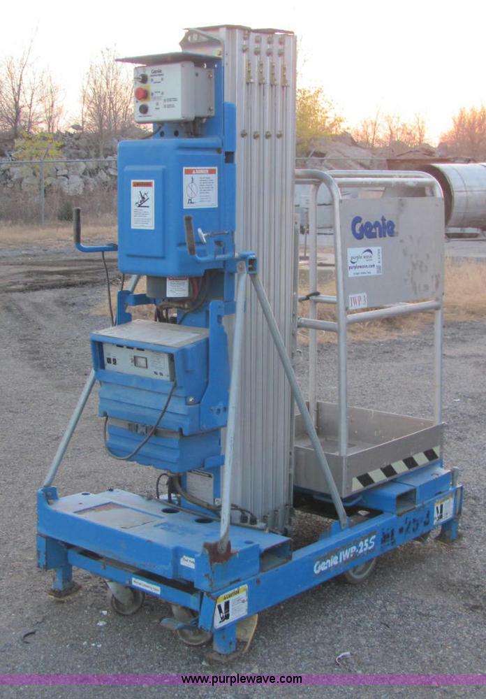 image for item E2793 1999 Genie IWP-255 aerial work platform