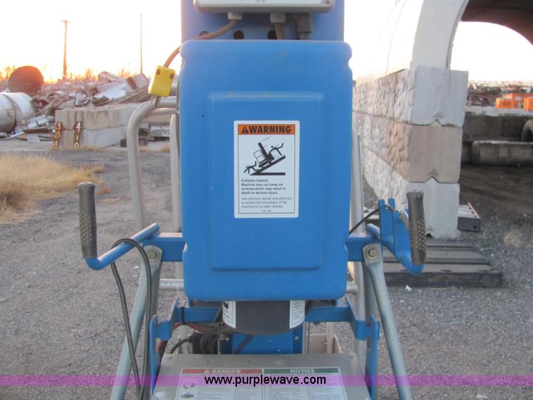image for item E2793 1999 Genie IWP-255 aerial work platform