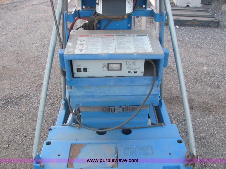 image for item E2793 1999 Genie IWP-255 aerial work platform