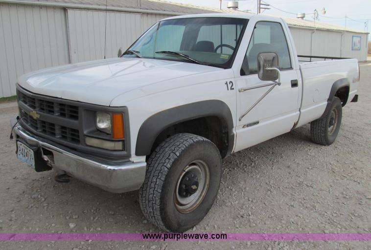 image for item E3594 1996 Chevrolet K3500 pickup truck