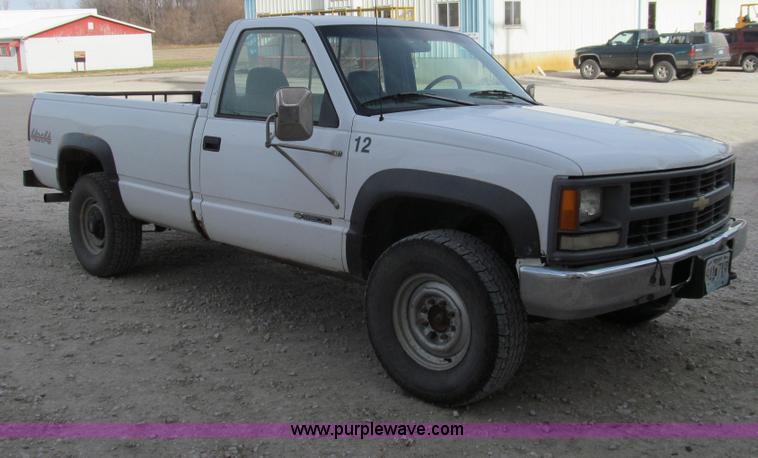 image for item E3594 1996 Chevrolet K3500 pickup truck