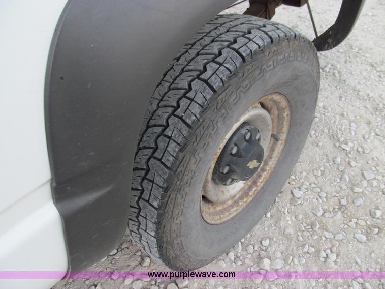 image for item E3594 1996 Chevrolet K3500 pickup truck