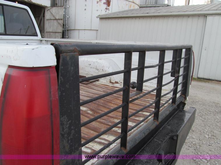 image for item E3594 1996 Chevrolet K3500 pickup truck