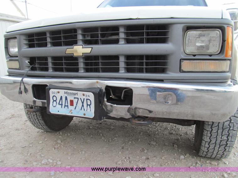 image for item E3594 1996 Chevrolet K3500 pickup truck