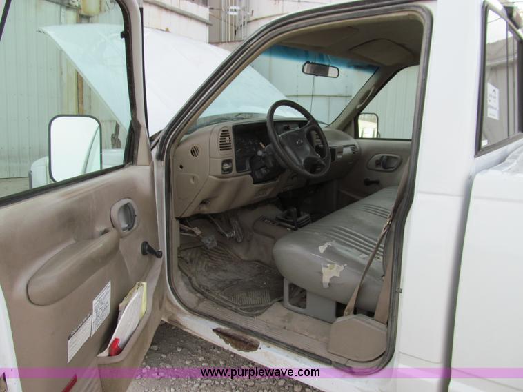 image for item E3594 1996 Chevrolet K3500 pickup truck