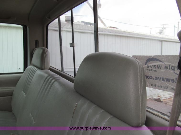 image for item E3594 1996 Chevrolet K3500 pickup truck