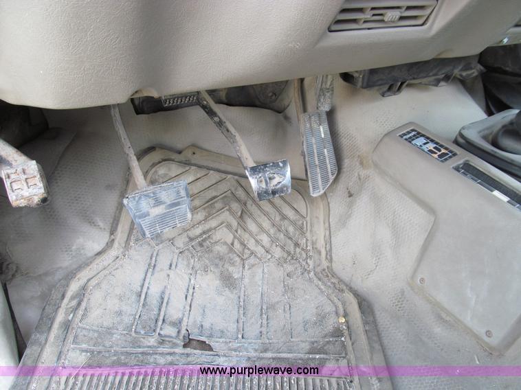 image for item E3594 1996 Chevrolet K3500 pickup truck