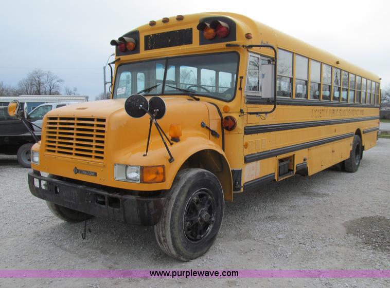image for item E3595 1993 International Navistar 3800 school bus