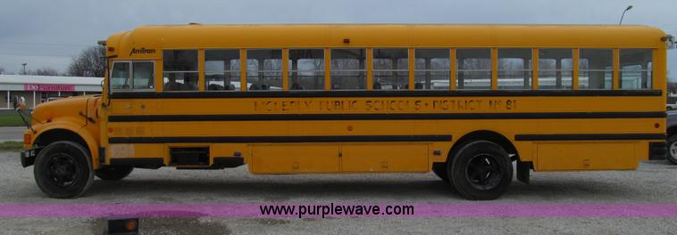 image for item E3595 1993 International Navistar 3800 school bus