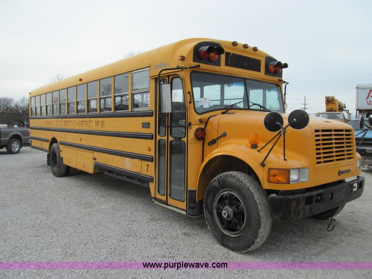 image for item E3595 1993 International Navistar 3800 school bus