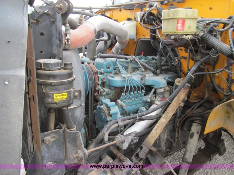 image for item E3595 1993 International Navistar 3800 school bus