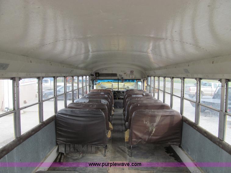 image for item E3595 1993 International Navistar 3800 school bus