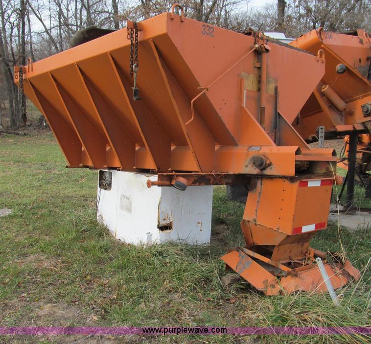 image for item E3597 Swenson salt spreader