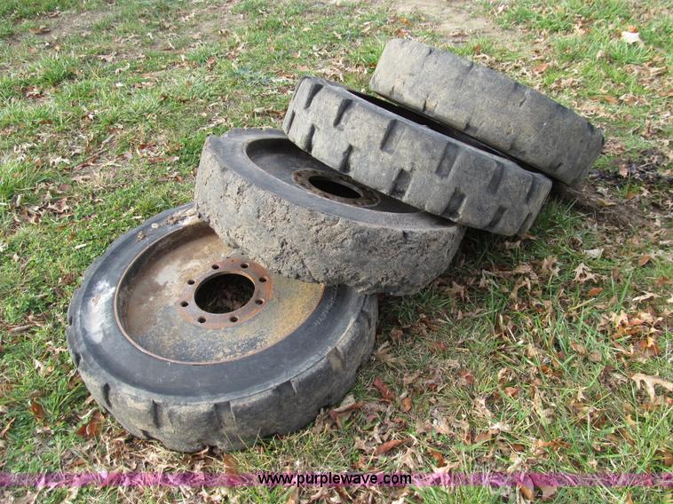 image for item E3599 (4) Demolition tires and wheels