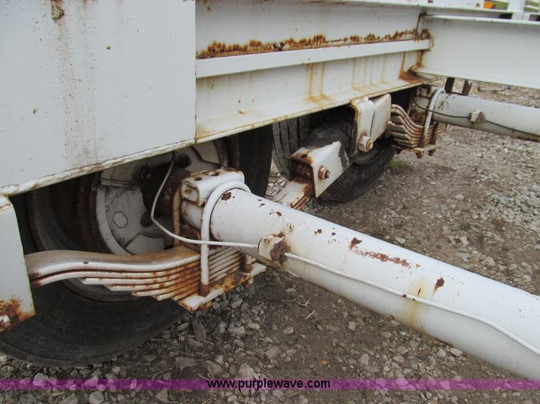 image for item E3600 1995 Keifer Built reel trailer