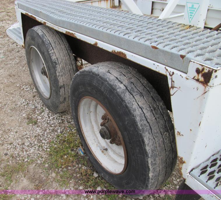 image for item E3600 1995 Keifer Built reel trailer