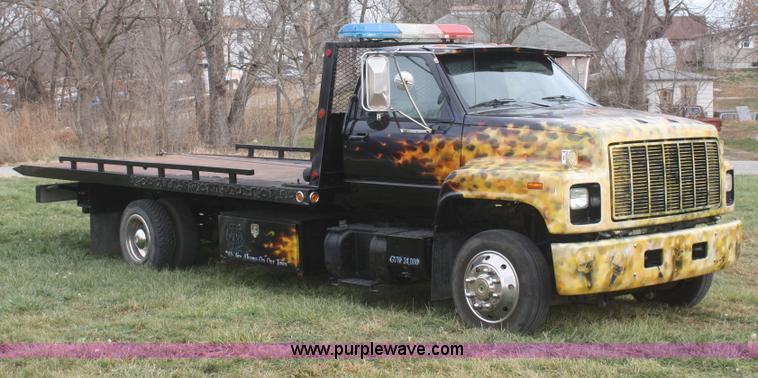 image for item F2888 1995 Chevrolet Kodiak C6H042 rollback truck