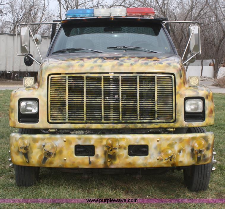 image for item F2888 1995 Chevrolet Kodiak C6H042 rollback truck