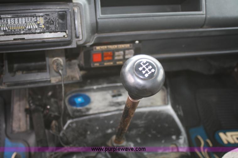 image for item F2888 1995 Chevrolet Kodiak C6H042 rollback truck