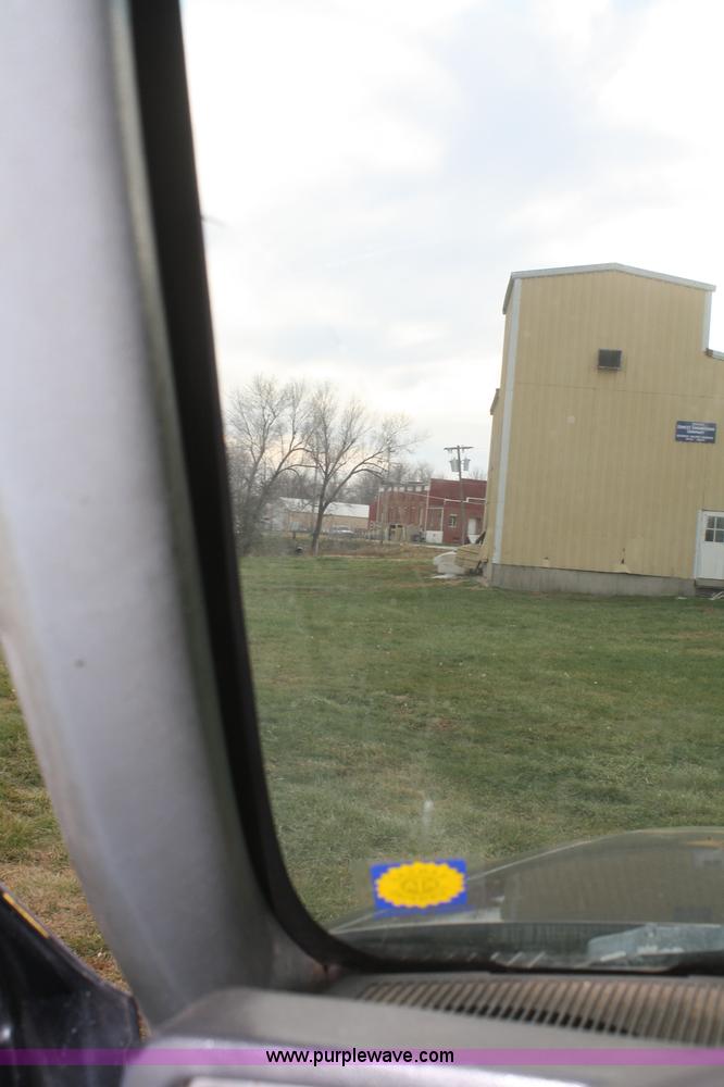 image for item F2888 1995 Chevrolet Kodiak C6H042 rollback truck