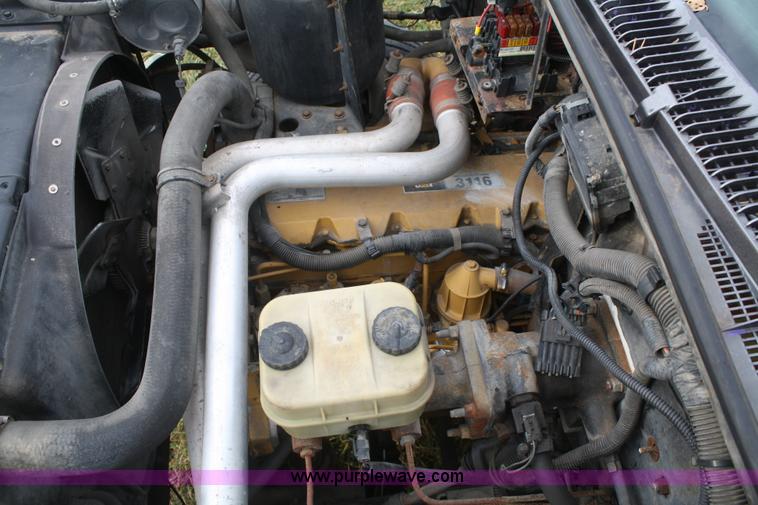 image for item F2888 1995 Chevrolet Kodiak C6H042 rollback truck