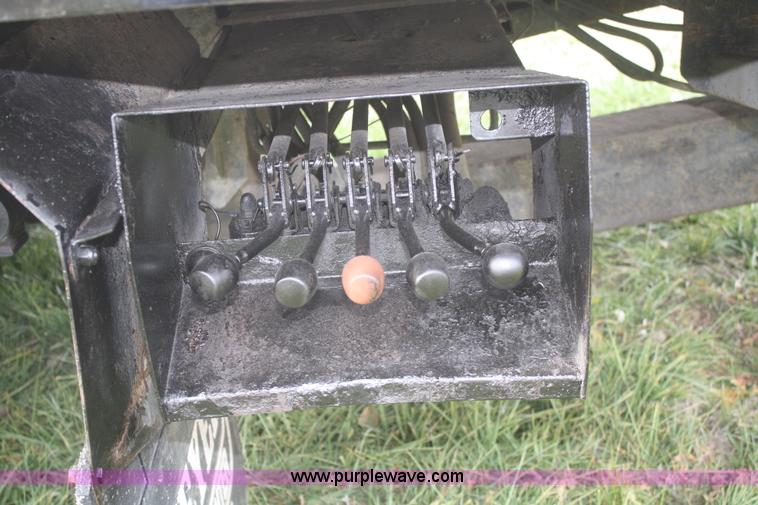 image for item F2888 1995 Chevrolet Kodiak C6H042 rollback truck