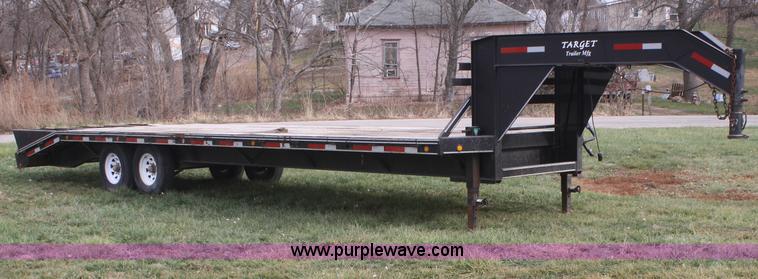 image for item F2898 2004 Target 25' flatbed trailer