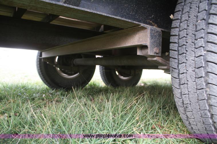 image for item F2898 2004 Target 25' flatbed trailer