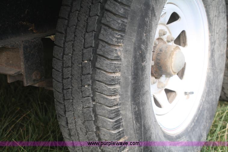 image for item F2898 2004 Target 25' flatbed trailer