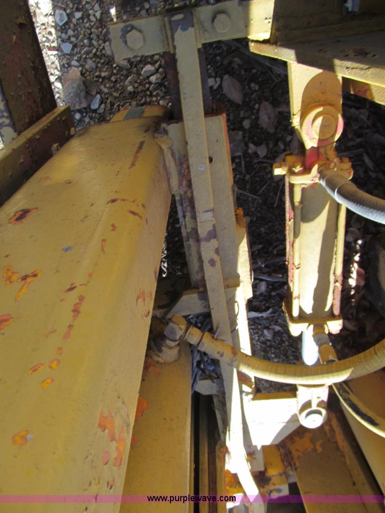 image for item F3073 Forklift