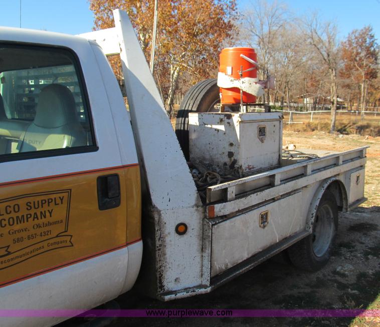 image for item F3087 2007 Ford F450 XL Super Duty utility truck