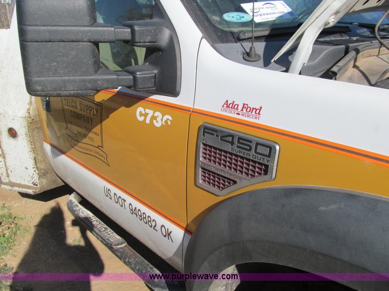 image for item F3087 2007 Ford F450 XL Super Duty utility truck