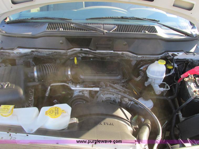 image for item F4122 2008 Dodge Ram 1500 short bed pickup truck