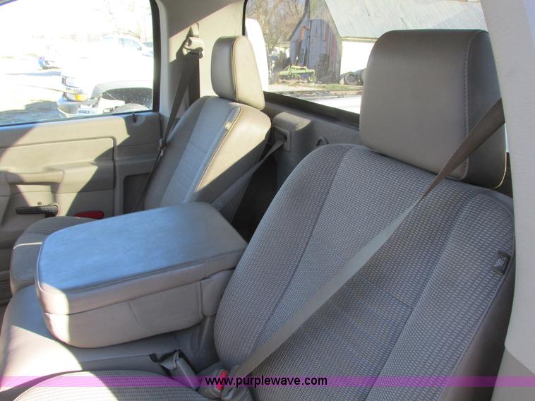 image for item F4122 2008 Dodge Ram 1500 short bed pickup truck