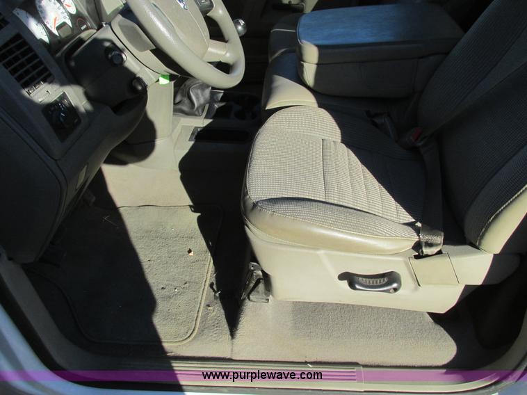 image for item F4122 2008 Dodge Ram 1500 short bed pickup truck