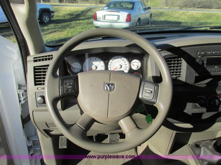 image for item F4122 2008 Dodge Ram 1500 short bed pickup truck