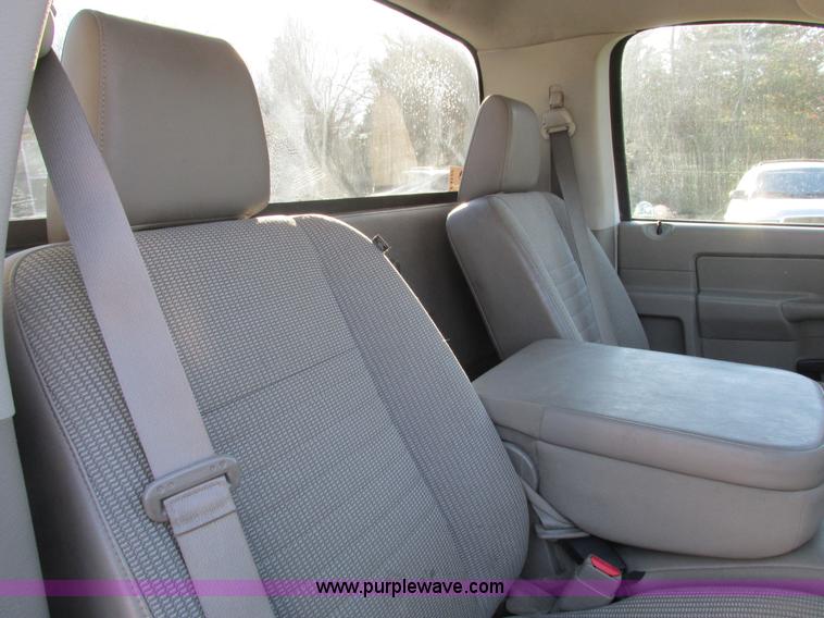 image for item F4122 2008 Dodge Ram 1500 short bed pickup truck